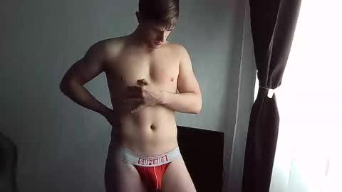 Snapshot of sweeeettt___ chatting on September 2025 07:03:02 AM sweeeettt___ online show from September 2025 07:03:02 AM