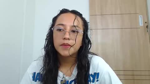Laura online show from January 2025 07:28:02 PM