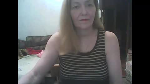 Snapshot of sweet4blonde67 chatting on September 2025 11:43:01 AM sweet4blonde67 online show from September 2025 11:43:01 AM