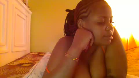 sweet52537 online show from October 2025 05:48:02 AM