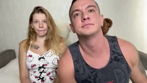 Snapshot of sweet__bunnies chatting on October 2025 06:45:02 AM Mia and Robert online show from October 2025 06:45:02 AM