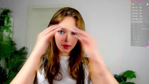 Snapshot of sweet__piece chatting on October 2025 10:30:02 PM Alice online show from October 2025 10:30:02 PM