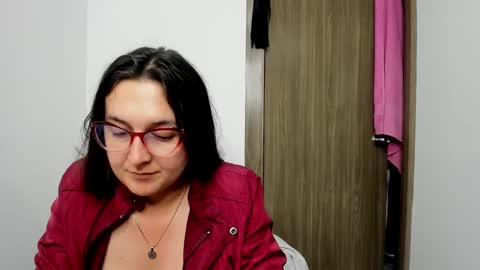 sweet__suck69bitch online show from December 2024 06:02:02 AM