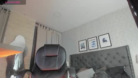 Snapshot of sweet__vanessa1 chatting on October 2025 12:00:01 AM Vanessa online show from October 2025 12:00:01 AM