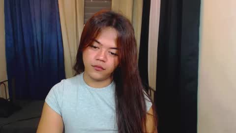 Snapshot of sweet_ahrii chatting on February 2025 07:05:02 PM CLEO online show from February 2025 07:05:02 PM