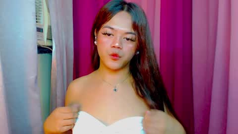 Snapshot of sweet_ahrii chatting on February 2025 09:45:02 AM CLEO online show from February 2025 09:45:02 AM
