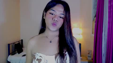 Snapshot of sweet_ahrii chatting on March 2025 12:12:01 PM CLEO online show from March 2025 12:12:01 PM