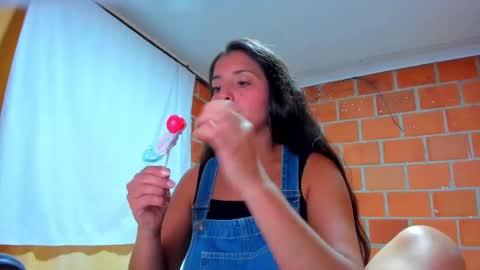 Snapshot of sweet_and_hot_alaia chatting on September 2025 06:51:02 AM sweet and hot alaia online show from September 2025 06:51:02 AM