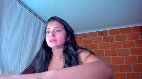 Snapshot of sweet_and_hot_alaia chatting on October 2025 05:49:02 AM sweet and hot alaia online show from October 2025 05:49:02 AM