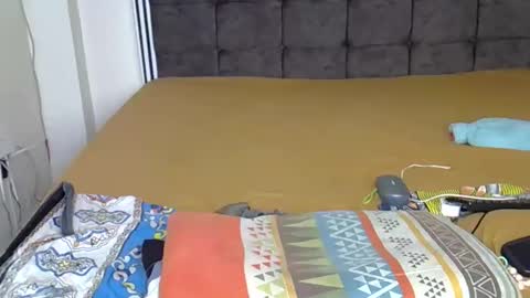 angie online show from September 2025 02:00:02 AM