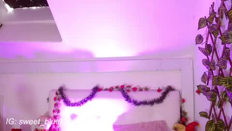 sweet blueberry  online show from December 2024 06:03:02 PM