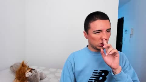 CristianBrayan PVT OPEN online show from November 2025 12:04:02 PM