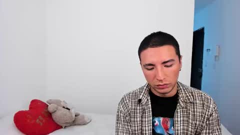 CristianBrayan PVT OPEN online show from November 2025 01:12:02 PM