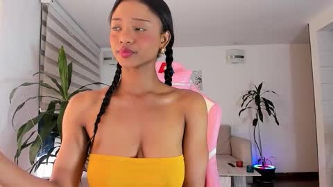 sweet_brunette88 online show from October 2025 08:21:02 PM