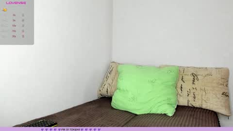 Snapshot of sweet_bun__ chatting on October 2025 10:01:01 AM Christina online show from October 2025 10:01:01 AM