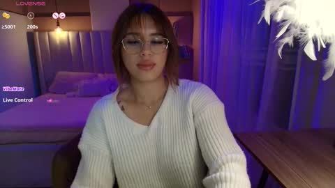 Camila online show from September 2025 02:15:02 AM