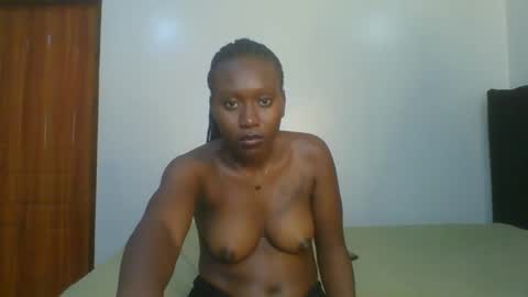 Snapshot of sweet_camila5 chatting on October 2025 01:11:02 PM Camila online show from October 2025 01:11:02 PM