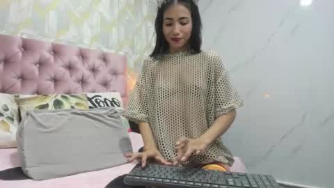 Snapshot of sweet_candy_sex1 chatting on November 2025 12:54:01 AM sweet_candy_sex1 online show from November 2025 12:54:01 AM