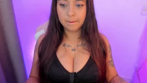 Snapshot of sweet_chloe6 chatting on December 2024 08:47:01 PM Chloe online show from December 2024 08:47:01 PM