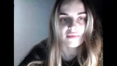 Snapshot of sweet_cute98 chatting on November 2025 05:48:01 PM sweet_cute98 online show from November 2025 05:48:01 PM