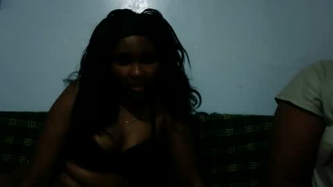 sweet_dollo online show from September 2025 05:18:01 PM