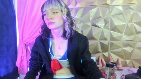 emmili  online show from December 2024 12:18:02 PM