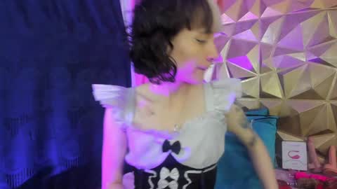  emmili  online show from December 2024 12:13:01 PM