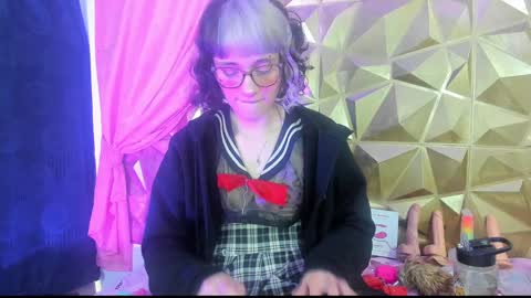  emmili  online show from December 2024 03:20:02 PM