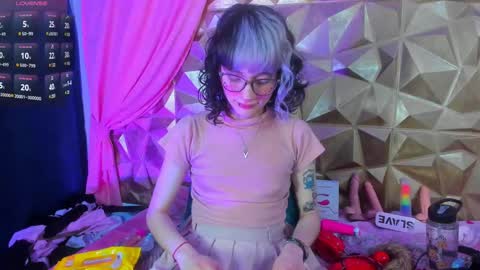  emmili  online show from March 2025 12:34:01 PM