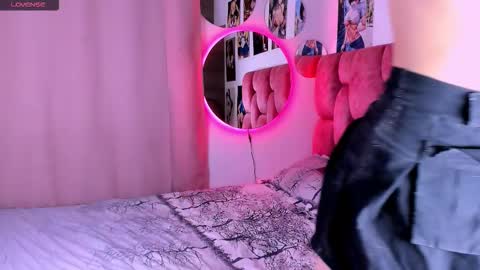 Snapshot of sweet_falon chatting on October 2025 12:55:01 AM Sweet Fhalon online show from October 2025 12:55:01 AM