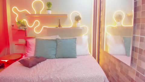 Joss online show from October 2025 07:33:02 PM