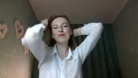 sweet_lilbunny online show from November 2025 02:39:02 PM