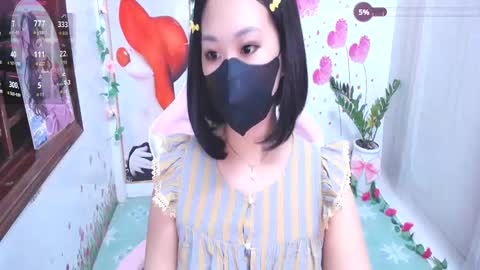 Lily online show from September 2025 07:37:01 PM