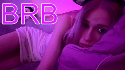 Snapshot of sweet_mol1y chatting on October 2025 08:04:02 AM sweet_mol1y online show from October 2025 08:04:02 AM