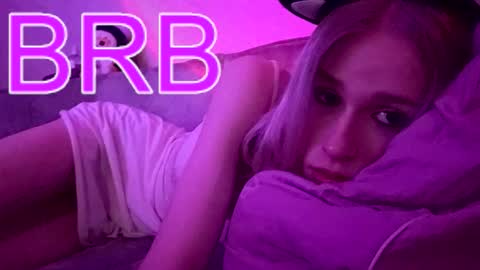 Snapshot of sweet_mol1y chatting on October 2025 01:57:01 AM sweet_mol1y online show from October 2025 01:57:01 AM