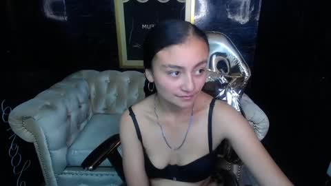 Live 300pm 900pm COLOMBIAN HOUR online show from February 2025 06:48:02 PM