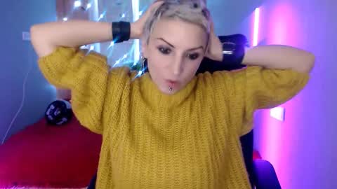 Snapshot of sweet_n_strong chatting on November 2025 08:45:01 AM sweet_n_strong online show from November 2025 08:45:01 AM