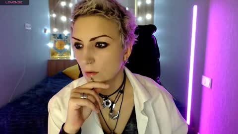 Snapshot of sweet_n_strong chatting on November 2025 07:19:01 AM sweet_n_strong online show from November 2025 07:19:01 AM