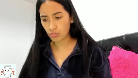 Nhaomy online show from November 2025 09:14:01 PM