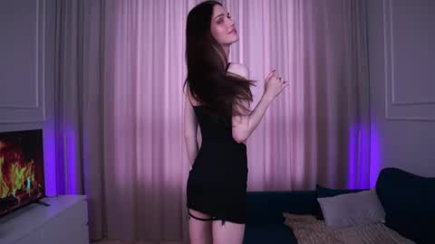Vanessa online show from March 2025 10:59:02 AM