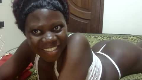 Snapshot of sweet_sharon01 chatting on October 2025 09:14:01 PM Sharon online show from October 2025 09:14:01 PM