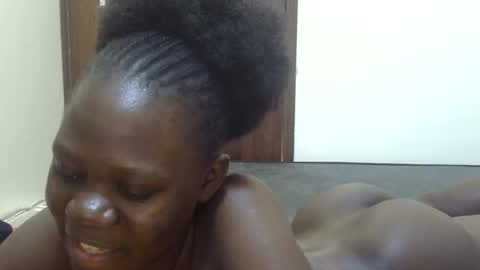 Snapshot of sweet_sharon01 chatting on November 2025 09:52:01 AM Sharon online show from November 2025 09:52:01 AM