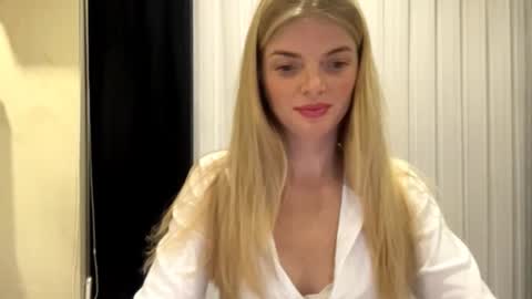 Mira online show from September 2025 09:17:02 PM