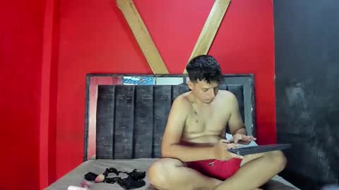 sweet_sofi20 online show from November 2025 01:10:02 PM