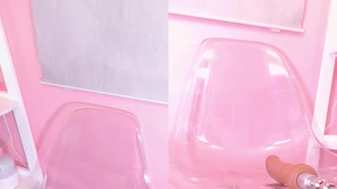 Snapshot of sweet_susie_ chatting on October 2025 09:28:02 PM SUSIE online show from October 2025 09:28:02 PM