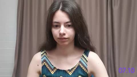 Snapshot of sweet_sweet_angel chatting on October 2025 04:42:01 AM Angel online show from October 2025 04:42:01 AM