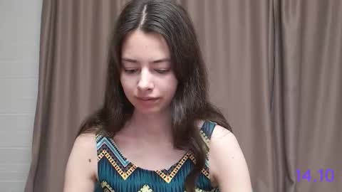 Snapshot of sweet_sweet_angel chatting on October 2025 09:43:02 AM Angel online show from October 2025 09:43:02 AM