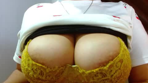 Snapshot of sweet_tammyy chatting on March 2025 11:07:01 PM tammy IG stammy 36 online show from March 2025 11:07:01 PM