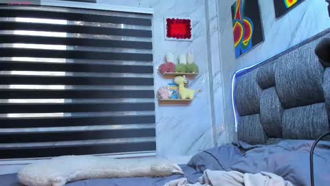 Snapshot of sweet_tits2 chatting on November 2025 09:02:02 PM Isabella online show from November 2025 09:02:02 PM