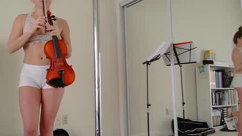 Heidi Brenner - Please check bio for schedule  FAQ online show from January 2025 01:38:01 PM